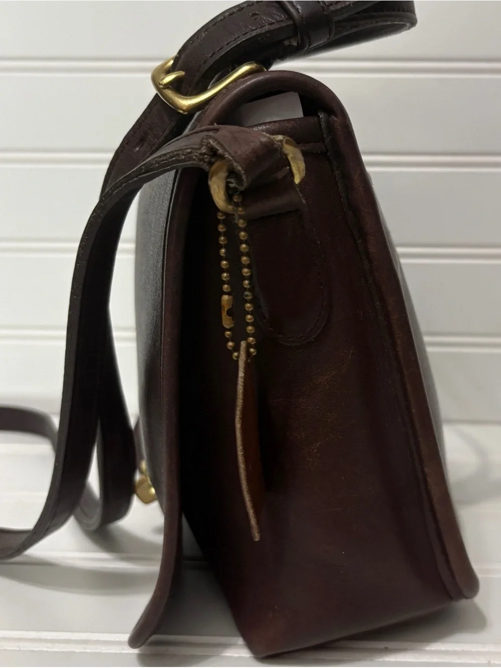 COACH Vintage Companion Flap Brown Leather Small Crossbody Shoulder Bag 9076